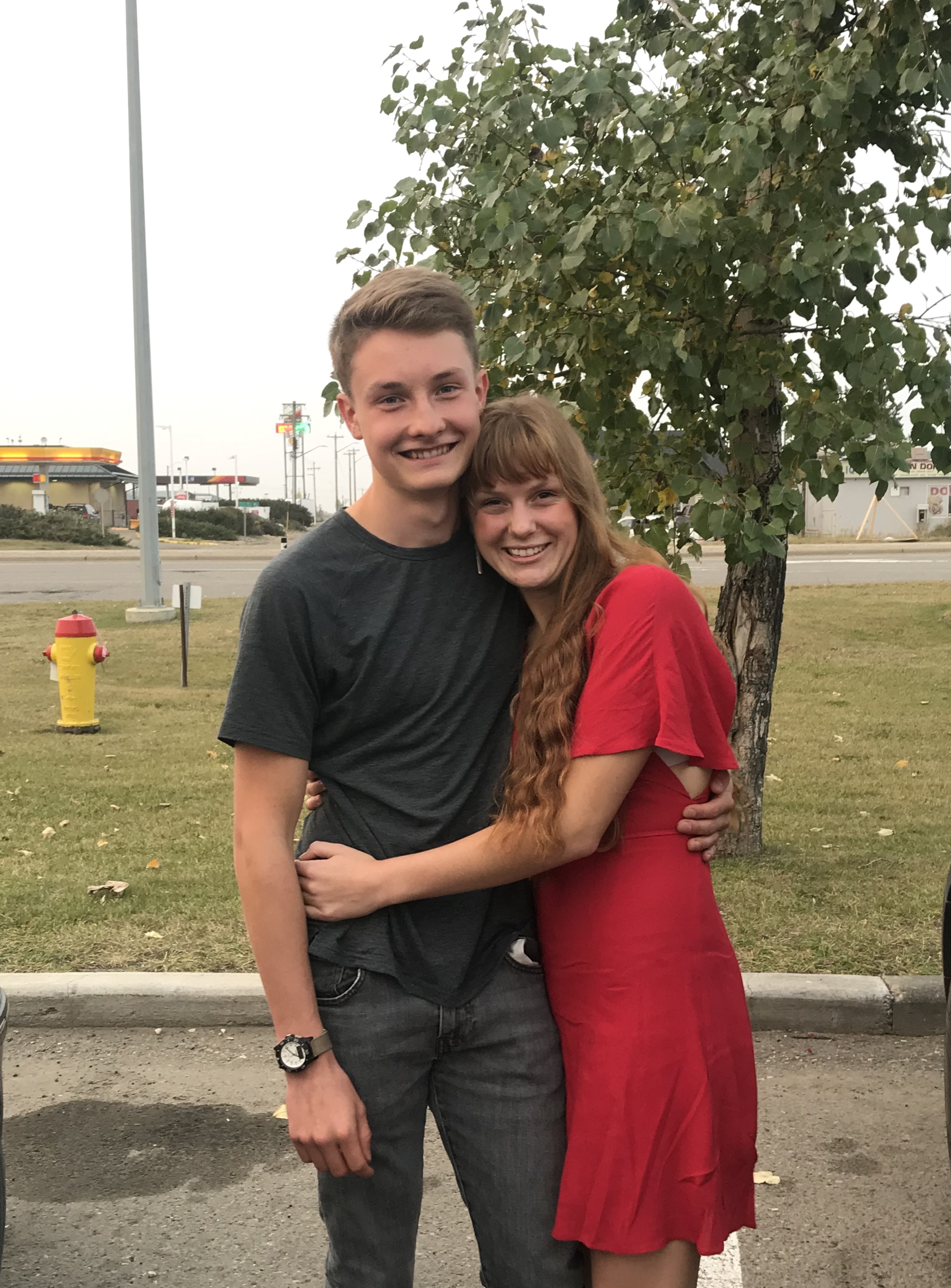 Ariel & Emilie - 2021 Grads